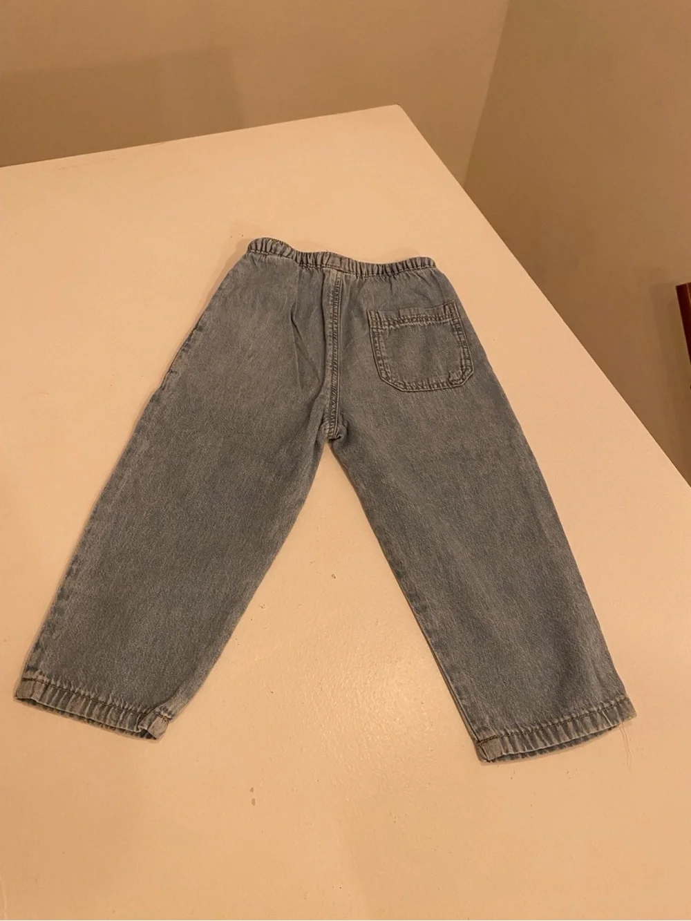 Zara comfortable light